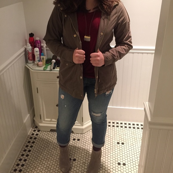 Meet your Posher, Alicia - Picture 8 of 8